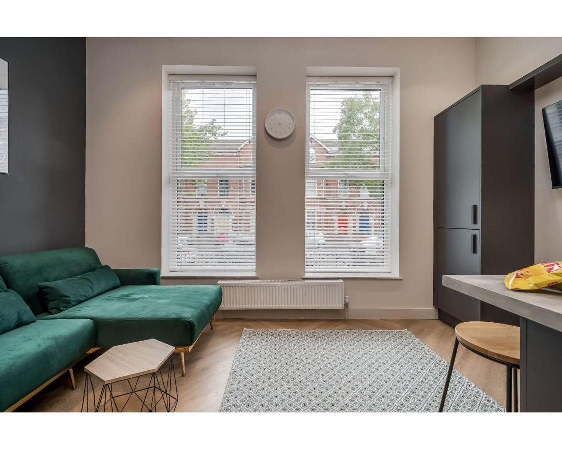 Central Belfast Apartments: University Street Exterior foto