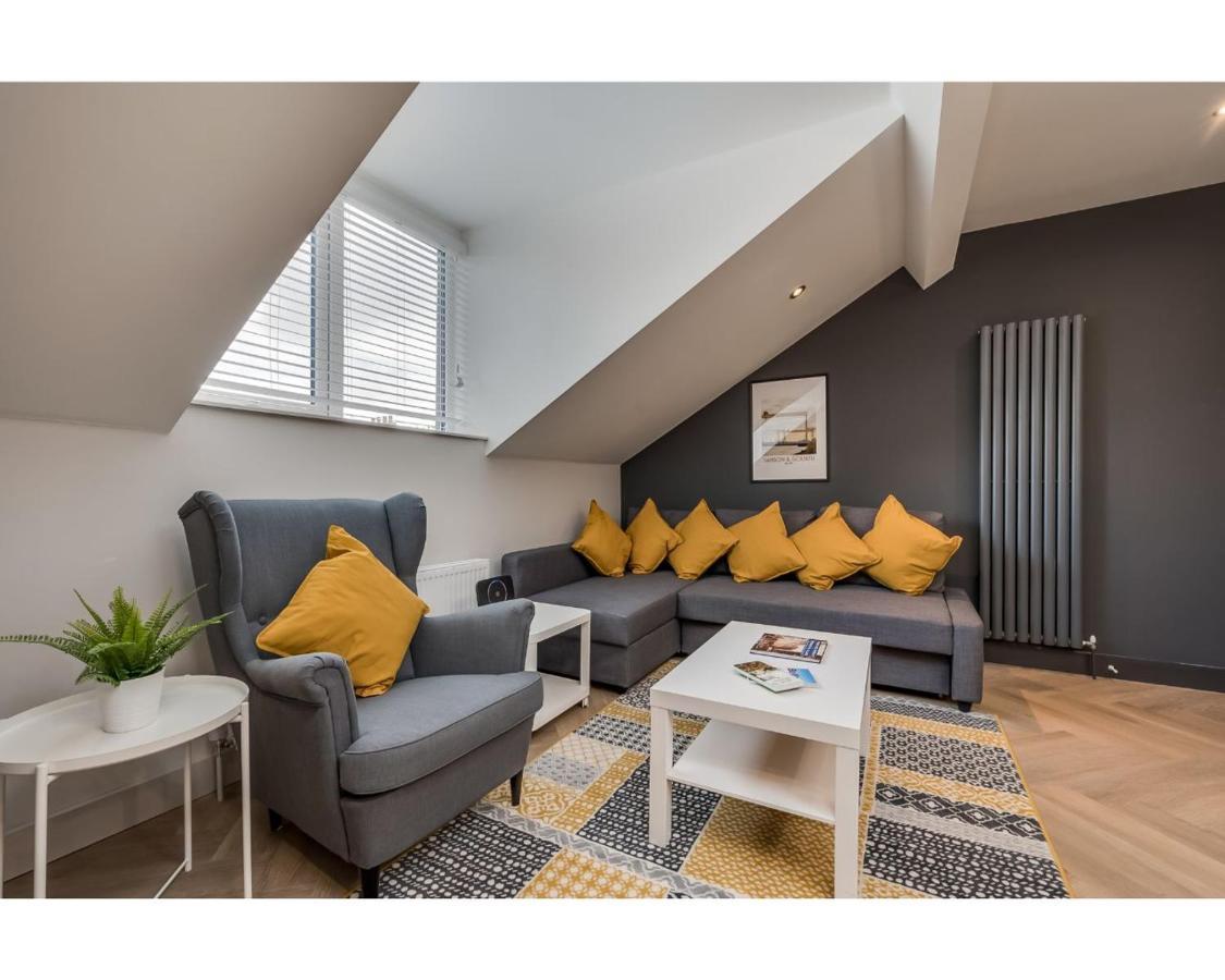 Central Belfast Apartments: University Street Exterior foto